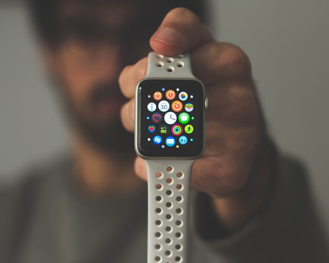Apple Watch to najlepszy smartwatch do 100 zł